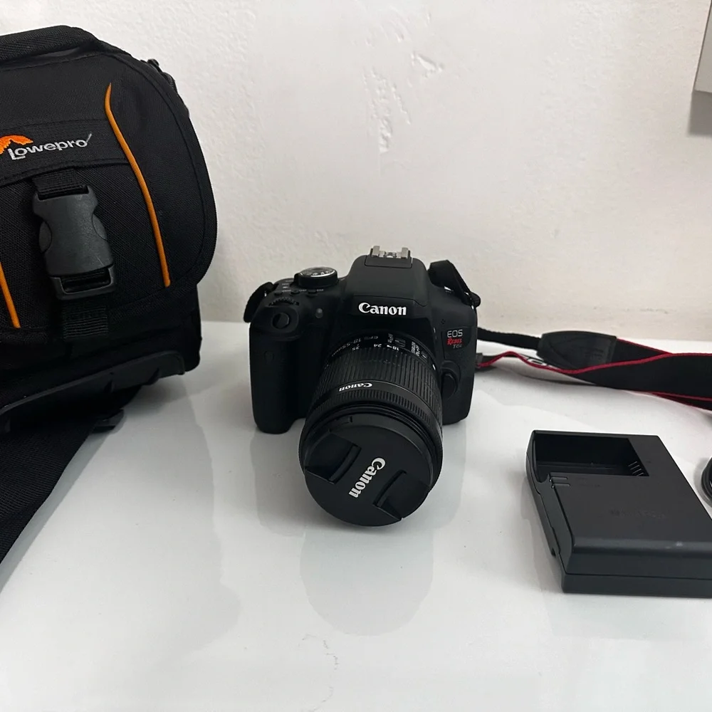 Canon EOS Rebel T6i with EF-S 18-55mm lens- WiFi enabled